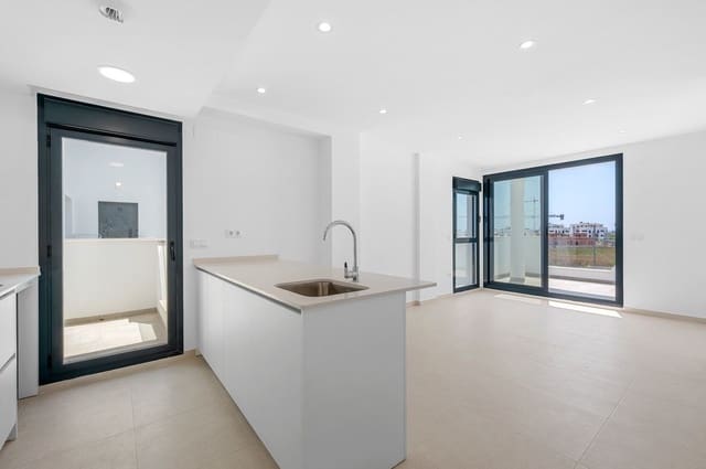 2 slaapkamer Appartement te koop in Los Alcázares met zwembad - € 299.950 (Ref: 9343263)