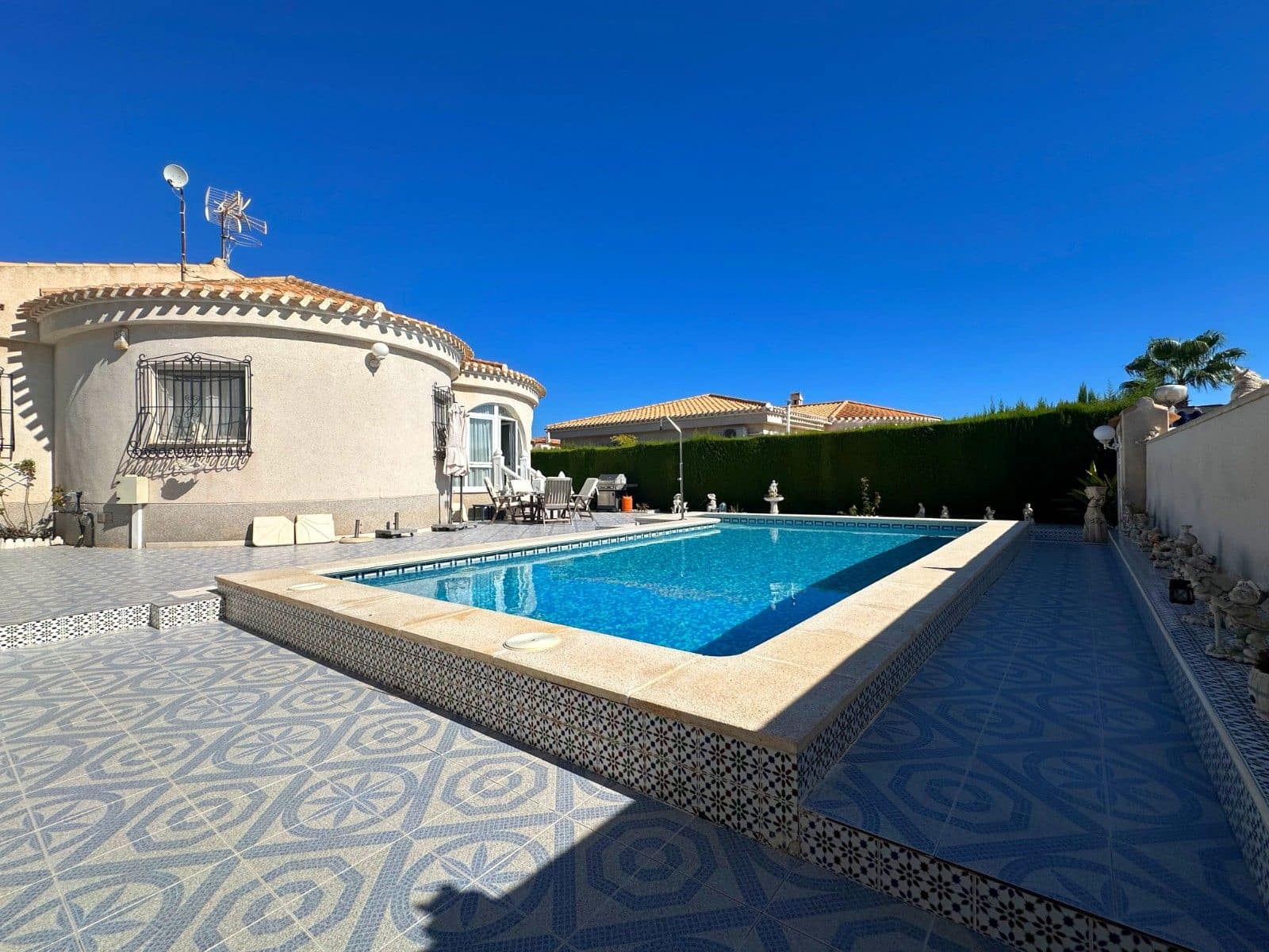 3 chambre Villa/Maison à vendre à Playa Flamenca avec piscine garage - 420 000 € (Ref: 9347657)