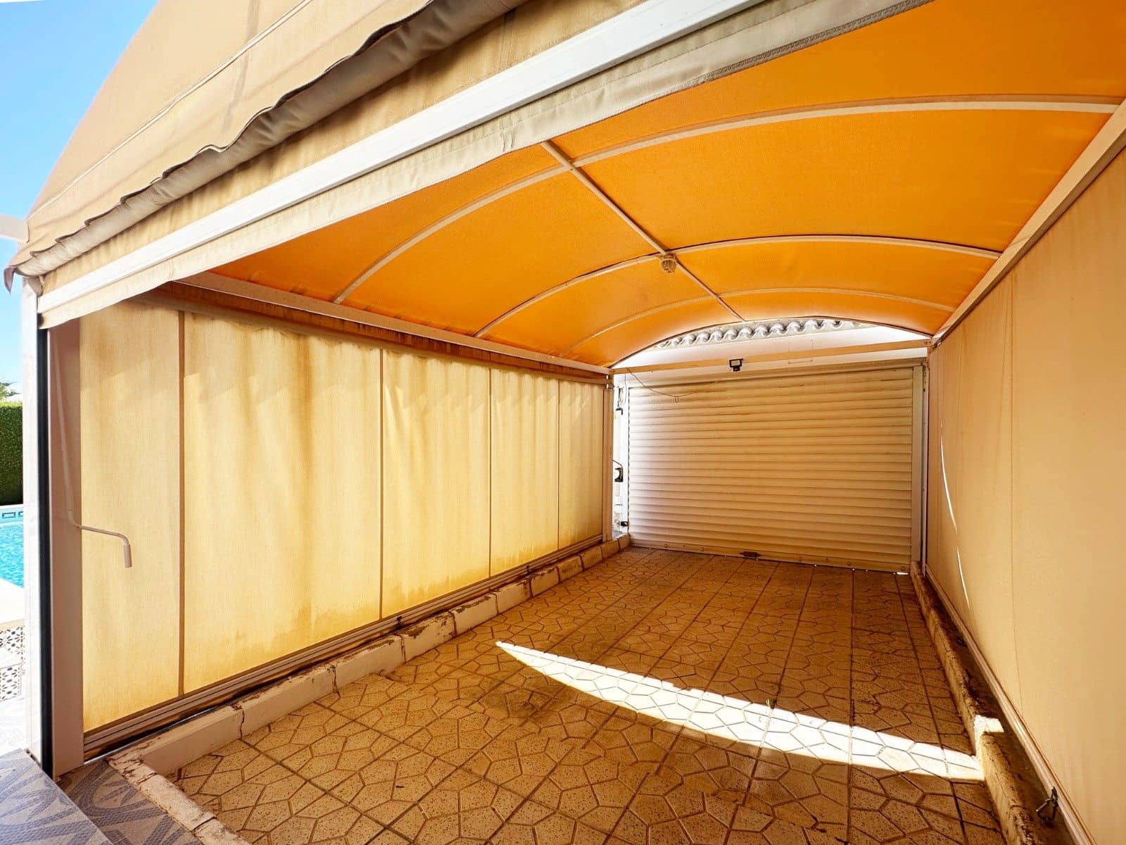 3 chambre Villa/Maison à vendre à Playa Flamenca avec piscine garage - 420 000 € (Ref: 9347657)