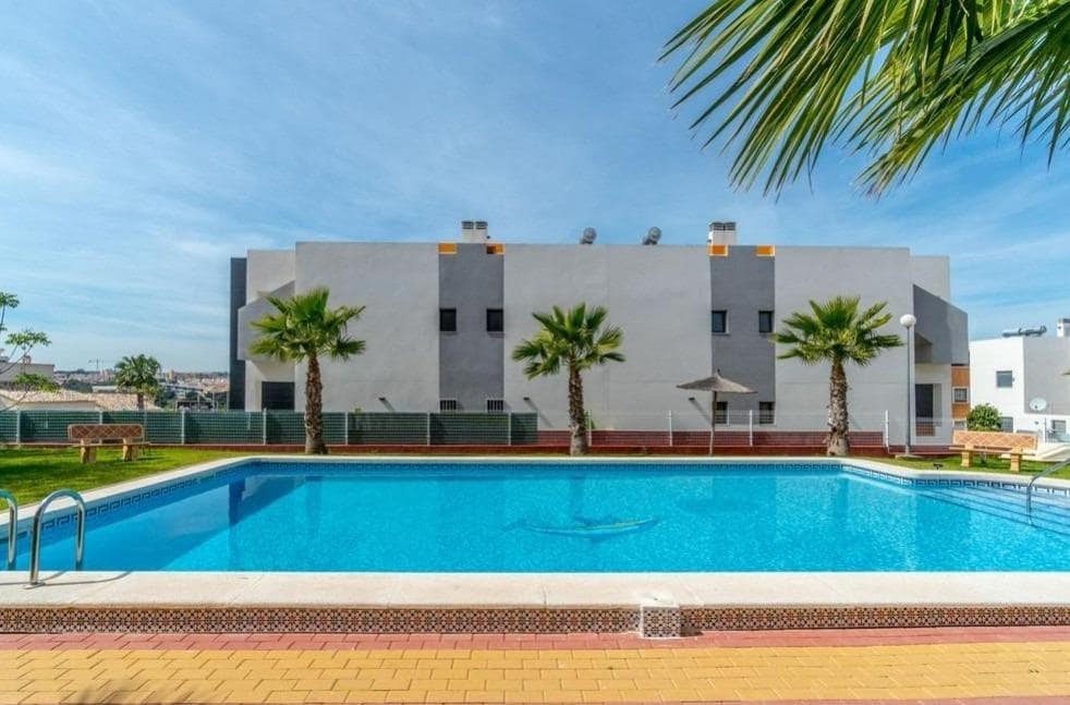 2 quarto Apartamento para venda em La Florida com piscina - 225 000 € (Ref: 9347658)
