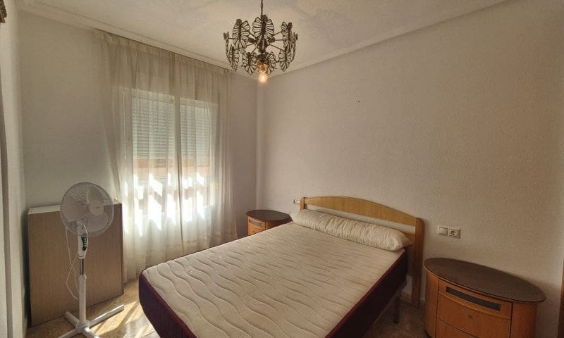 2 Zimmer Apartment zu verkaufen in Torrevieja - 135.000 € (Ref: 9357160)