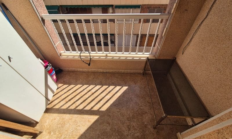 2 Zimmer Apartment zu verkaufen in Torrevieja - 135.000 € (Ref: 9357160)