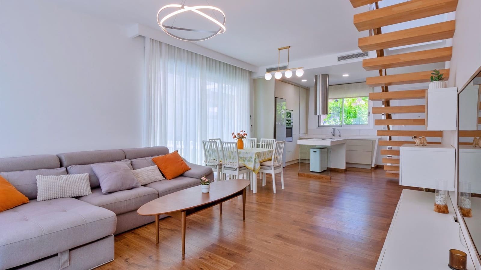 3 soverom Villa til salgs i Pilar de la Horadada med svømmebasseng - € 545 000 (Ref: 9357161)