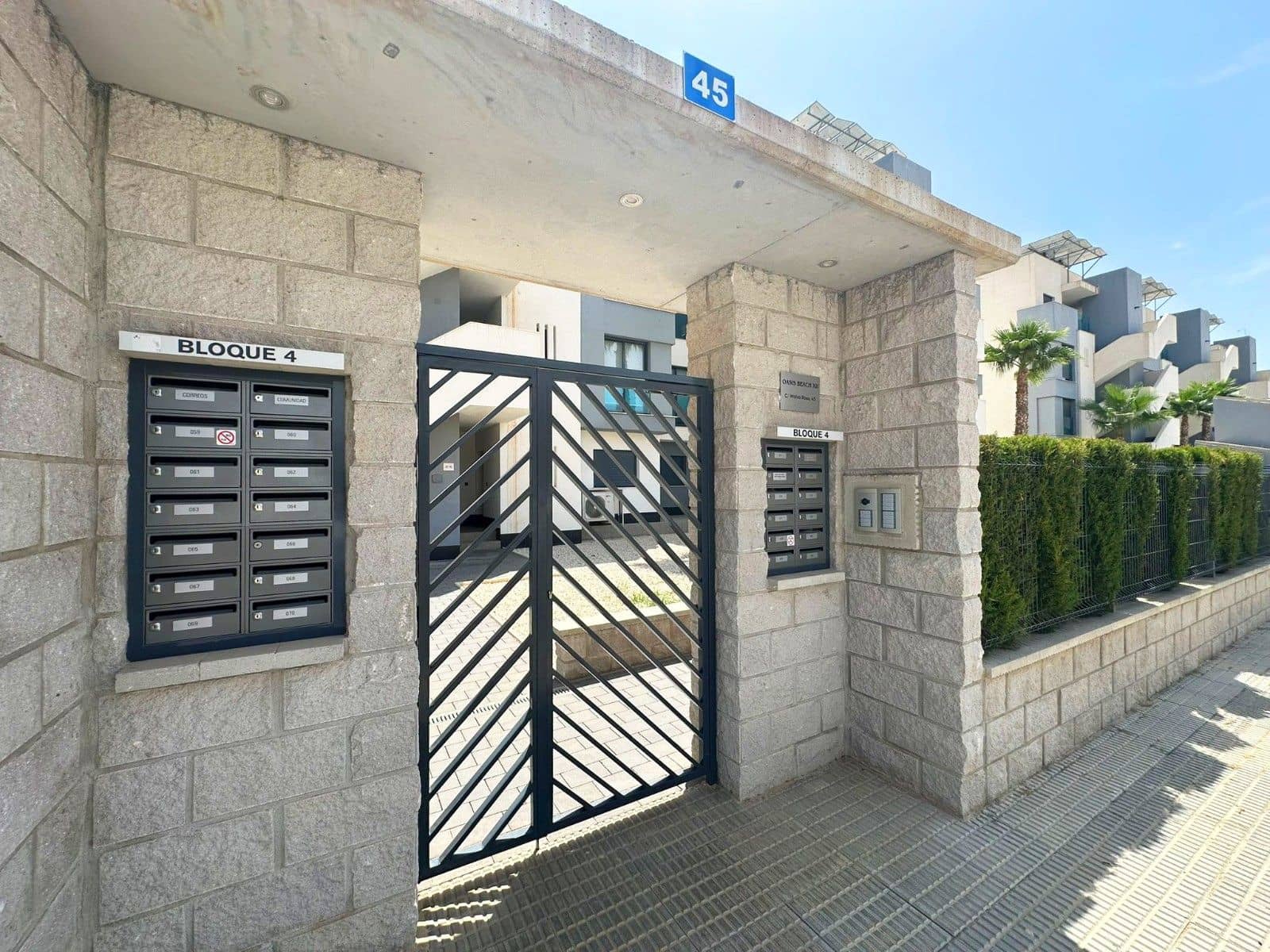 Apartamento de 3 habitaciones en El Raso en venta con piscina garaje - 299.000 € (Ref: 9376755)