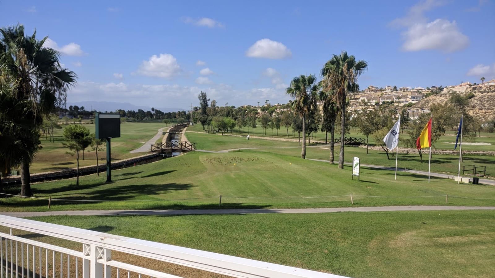 Apartamento de 3 habitaciones en El Raso en venta con piscina garaje - 299.000 € (Ref: 9376755)