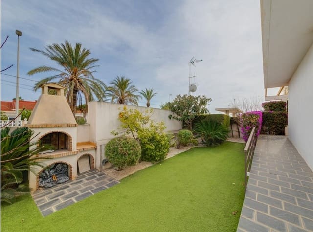 2 soverom Hus til salgs i Mil Palmeras, Pilar de la Horadada med svømmebasseng - € 234 900 (Ref: 9376796)