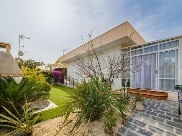 2 soverom Hus til salgs i Mil Palmeras, Pilar de la Horadada med svømmebasseng - € 234 900 (Ref: 9376796)