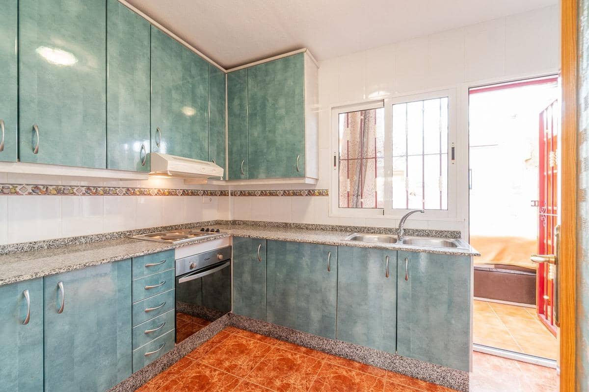 3 soverom Rekkehus til salgs i Playa Flamenca med svømmebasseng - € 169 000 (Ref: 9377905)