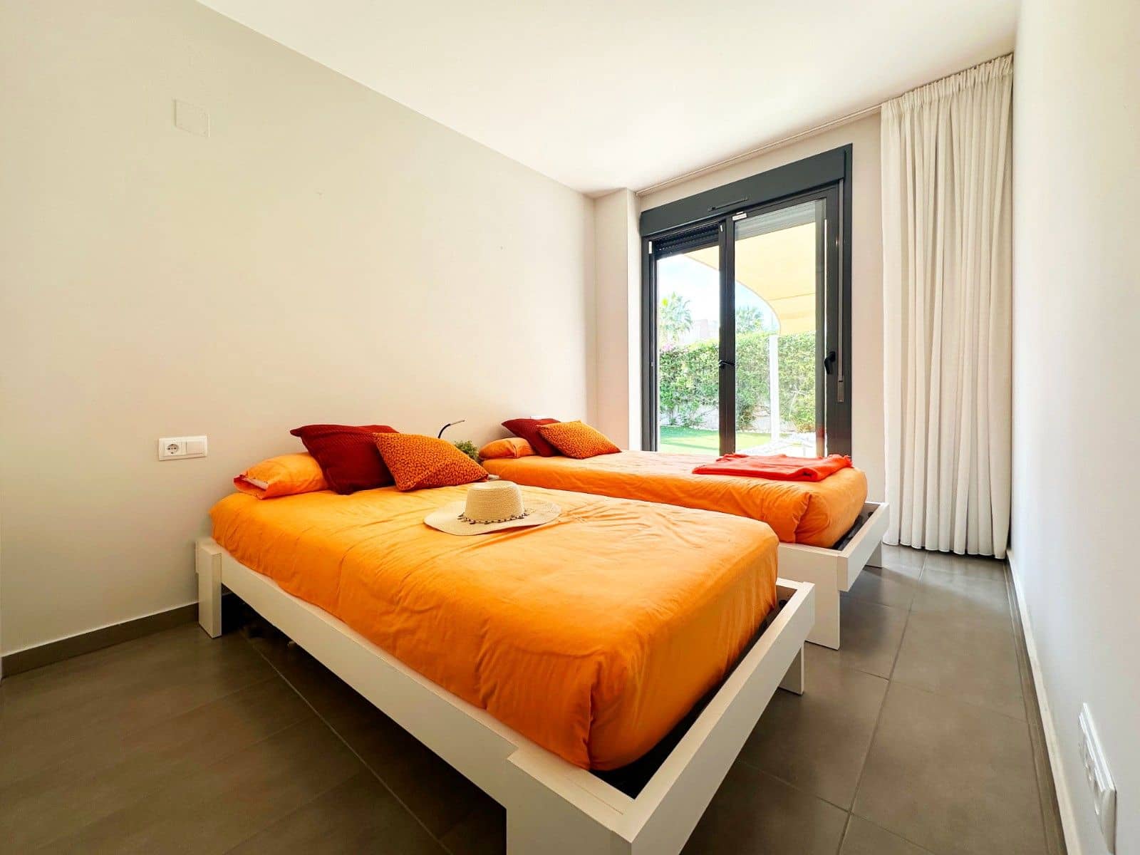 3 bedroom Villa for sale in Algorfa with pool - € 300,000 (Ref: 9377911)