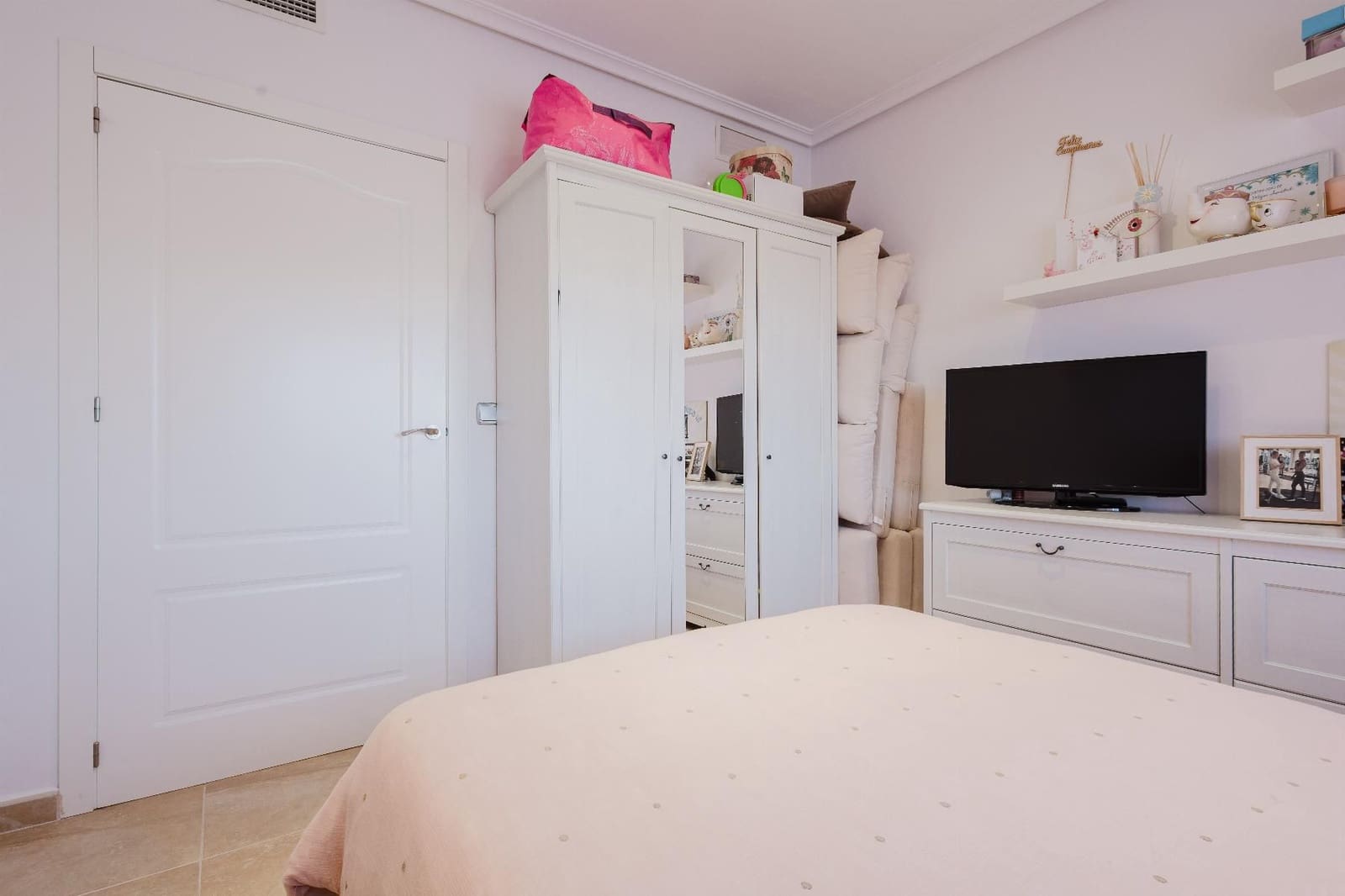 Chalet de 5 habitaciones en Torrevieja en venta con piscina - 449.000 € (Ref: 9377912)