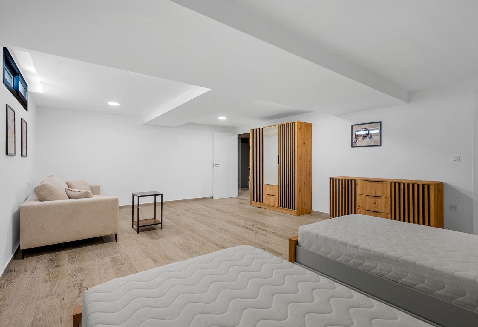 4 chambre Villa/Maison à vendre à Los Alcazares avec piscine garage - 649 000 € (Ref: 9377913)