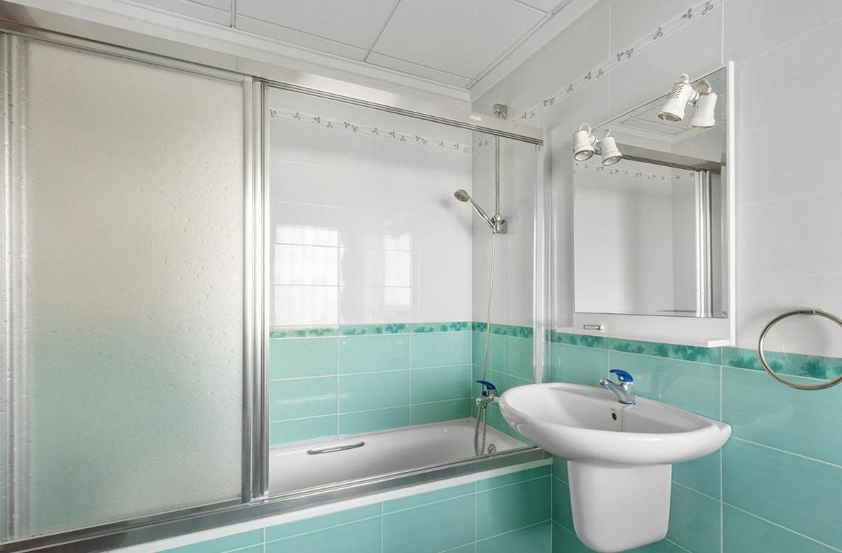 5 soverom Villa til salgs i Filipinas - € 670 000 (Ref: 9408037)