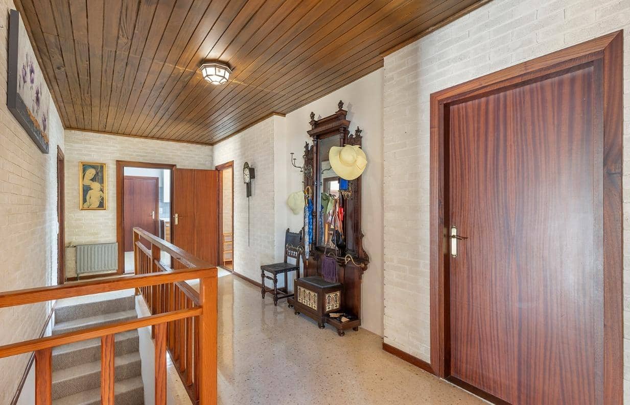 5 soverom Villa til salgs i Filipinas - € 670 000 (Ref: 9408037)