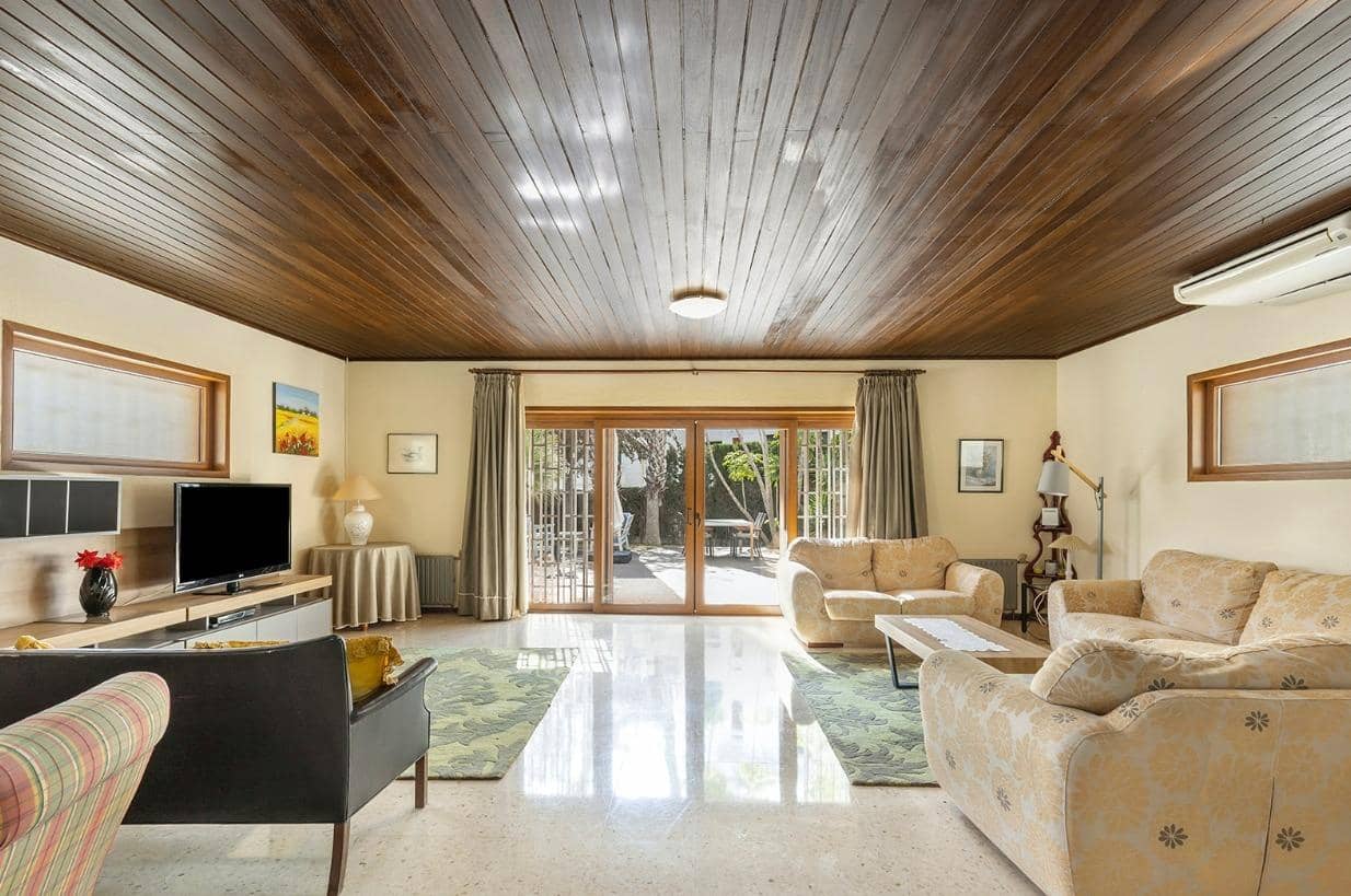 5 soverom Villa til salgs i Filipinas - € 670 000 (Ref: 9408037)