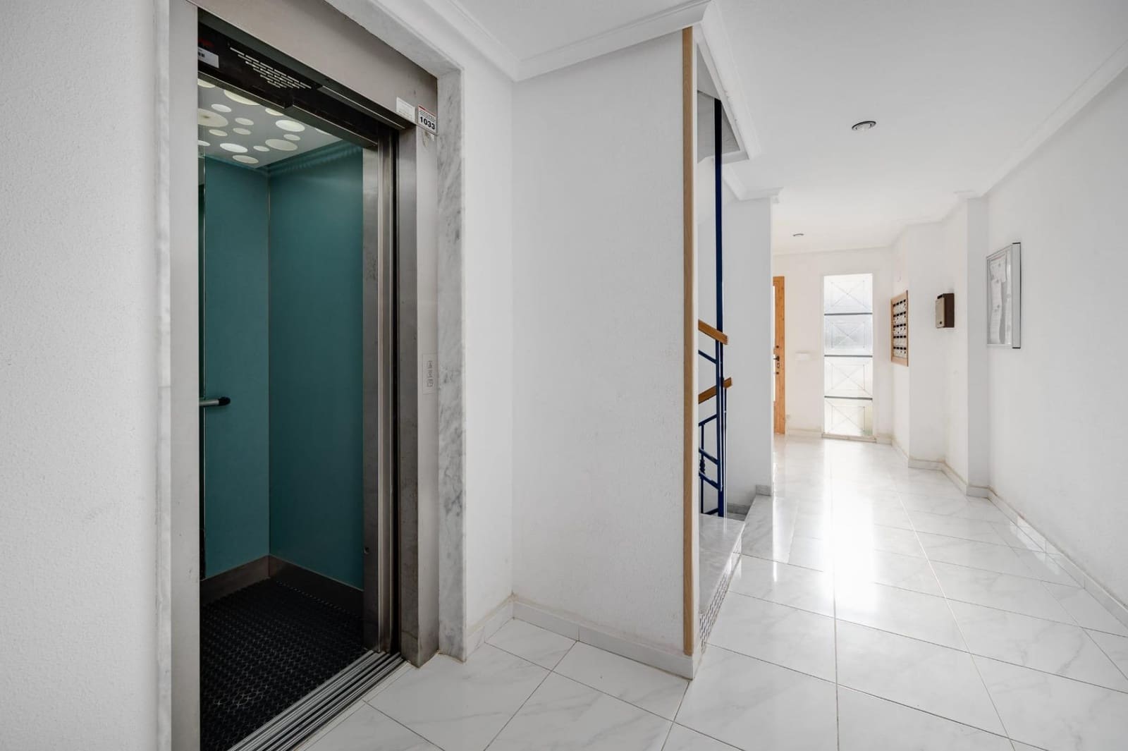 1 makuuhuone Huoneisto myytävänä paikassa Torrevieja mukana uima-altaan - 124 900 € (Ref: 9413995)