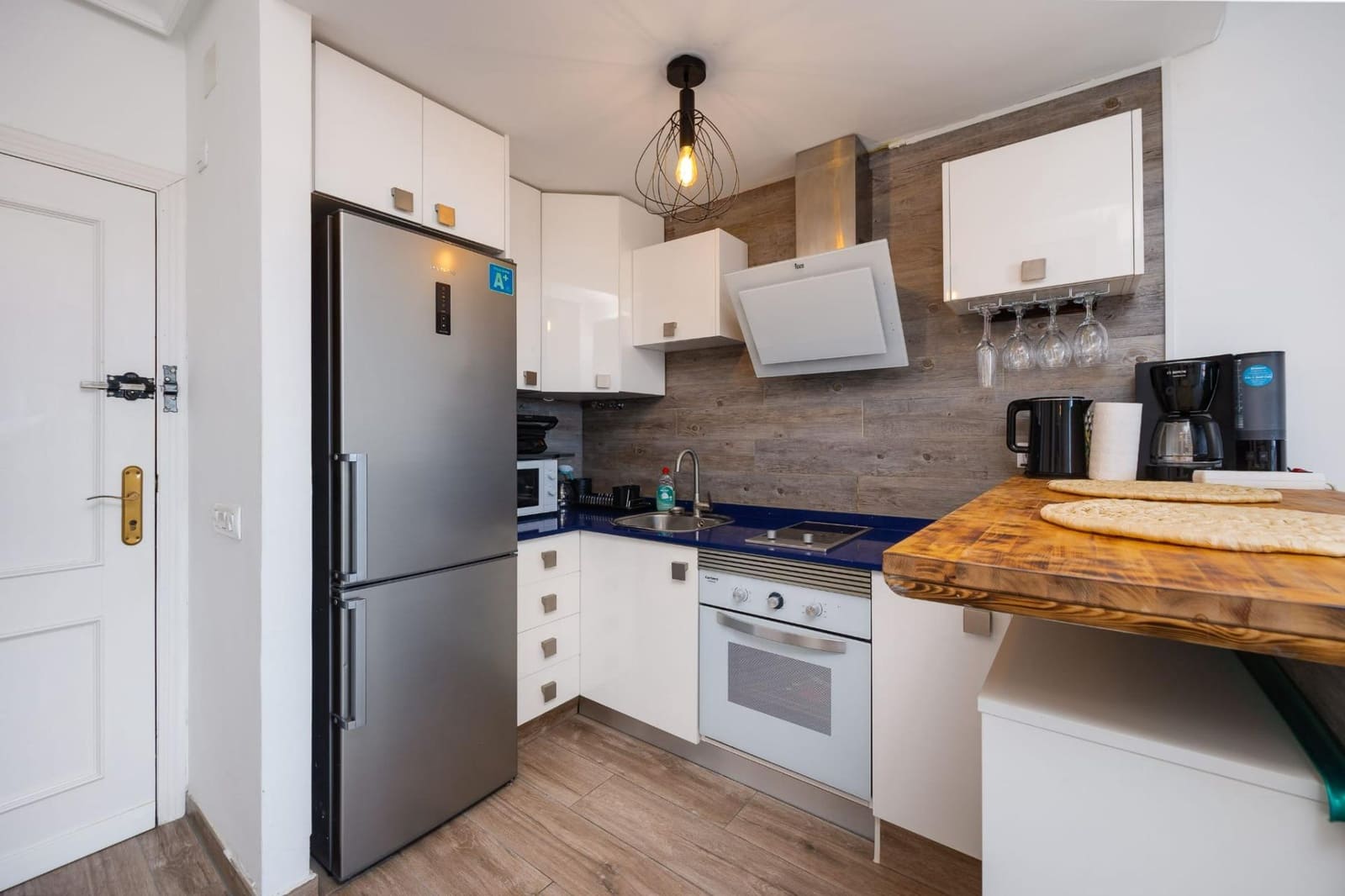 1 makuuhuone Huoneisto myytävänä paikassa Torrevieja mukana uima-altaan - 124 900 € (Ref: 9413995)