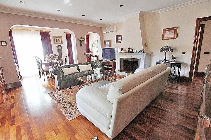 Chalet de 6 habitaciones en La Siesta en venta con piscina garaje - 440.000 € (Ref: 9416058)