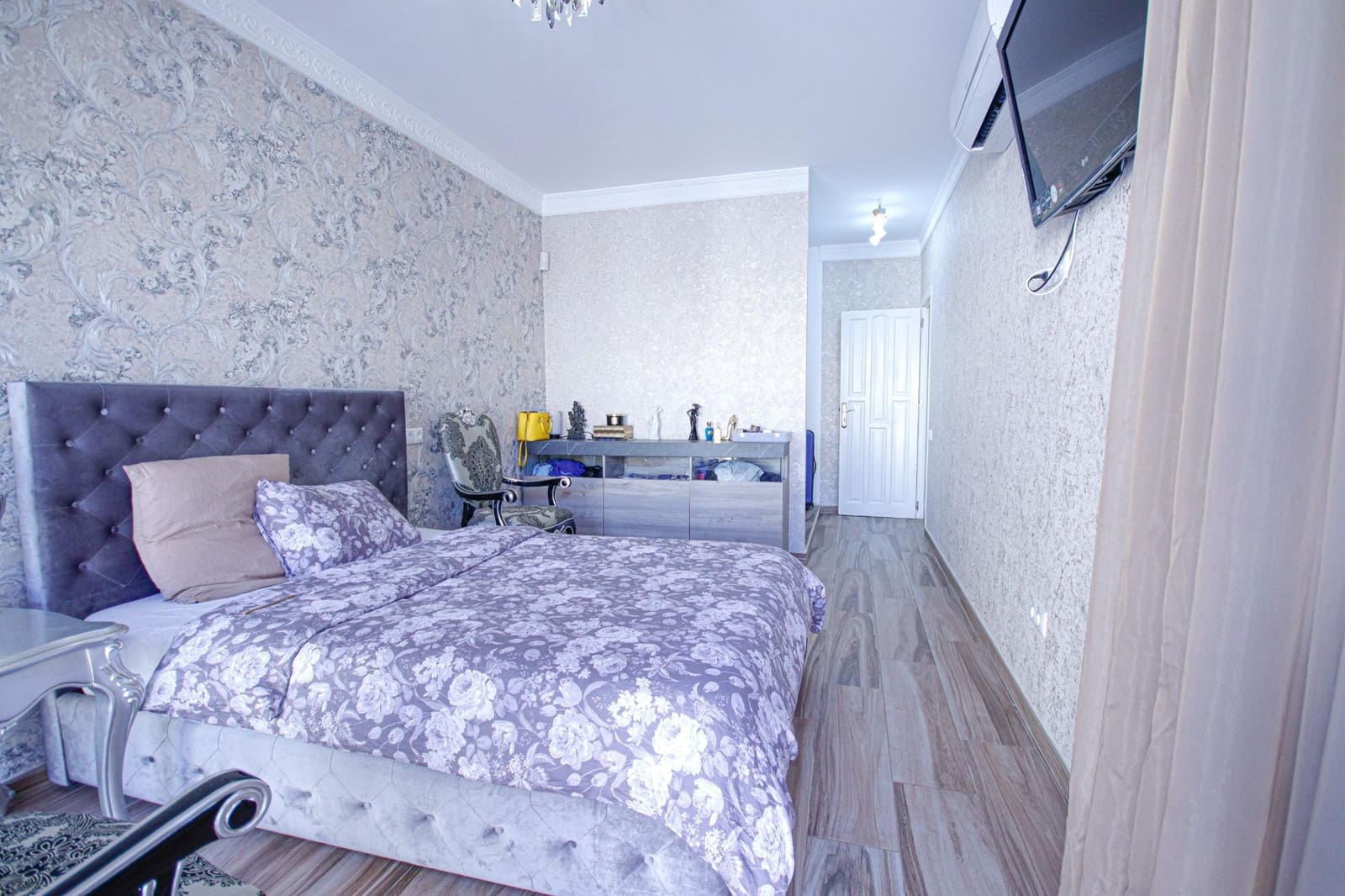 5 sypialnia Willa na sprzedaż w Campoamor z basenem garażem - 990 000 € (Ref: 9416059)