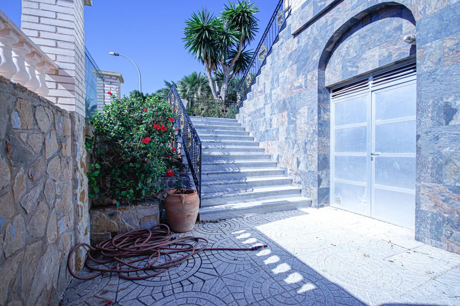 5 sypialnia Willa na sprzedaż w Campoamor z basenem garażem - 990 000 € (Ref: 9416059)