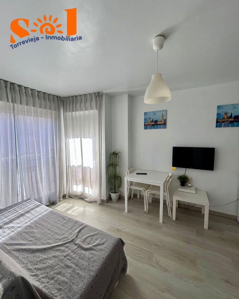 2 makuuhuone Huoneisto myytävänä paikassa Torrevieja - 127 000 € (Ref: 9420016)