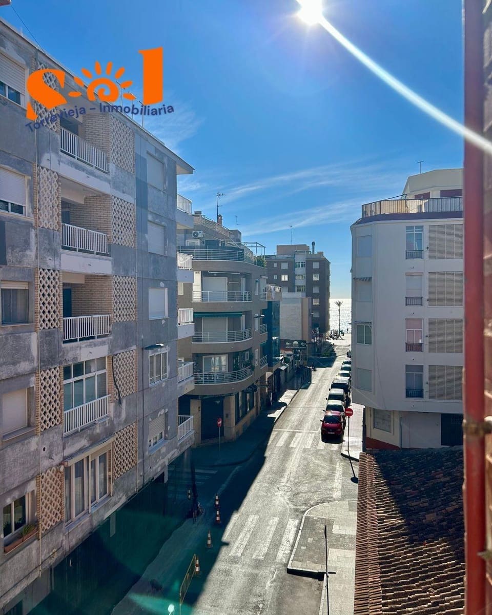 2 makuuhuone Huoneisto myytävänä paikassa Torrevieja - 127 000 € (Ref: 9420016)