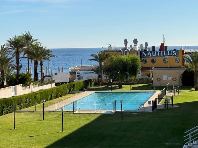 2 soveværelse Lejlighed til salg i Punta Prima, Torrevieja med swimmingpool - € 239.900 (Ref: 9422313)