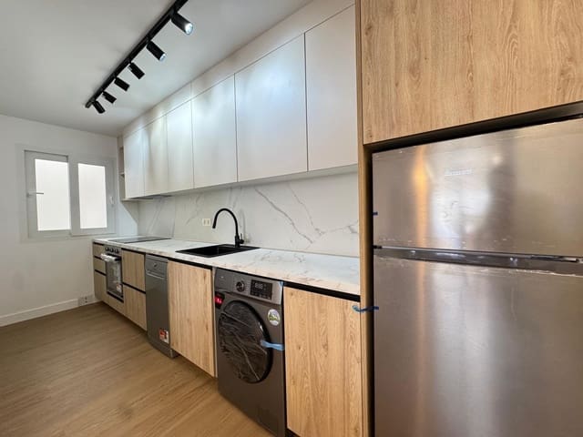 2 soveværelse Lejlighed til salg i Punta Prima, Torrevieja med swimmingpool - € 239.900 (Ref: 9422313)