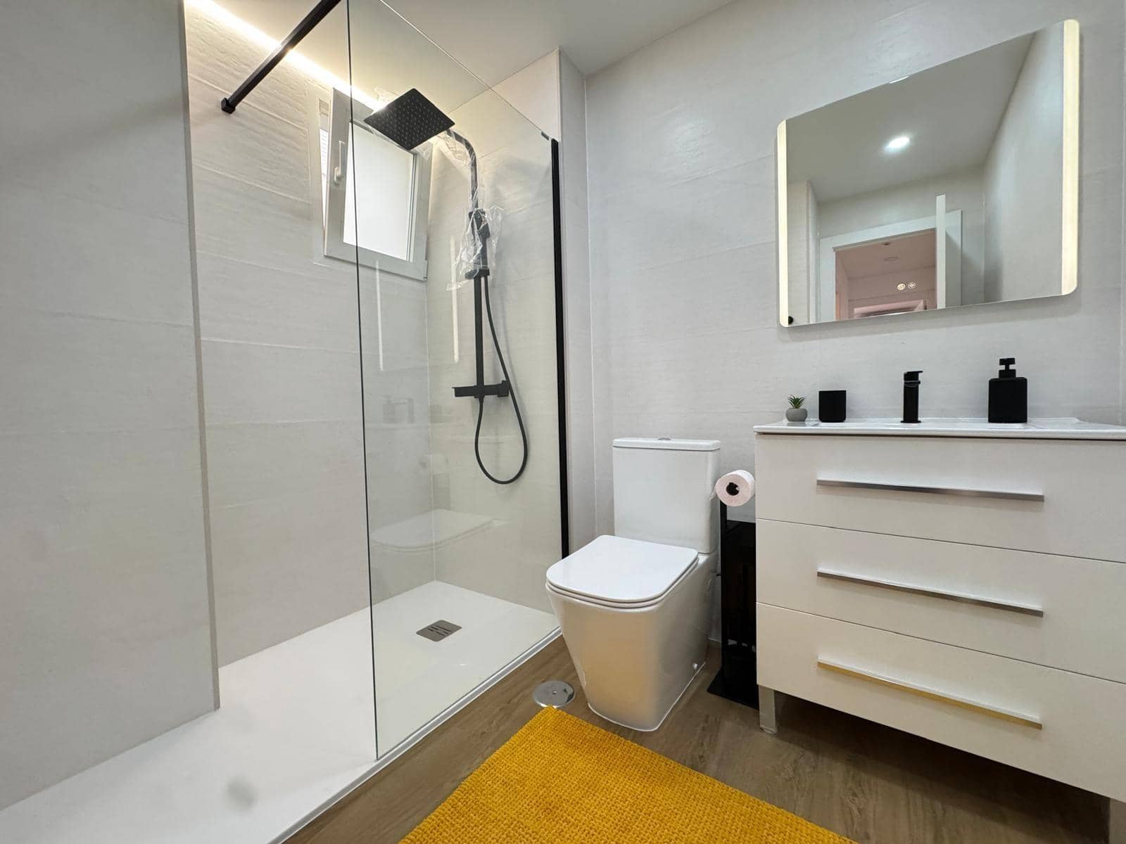 2 makuuhuone Huoneisto myytävänä paikassa Punta Prima mukana uima-altaan - 239 900 € (Ref: 9422313)