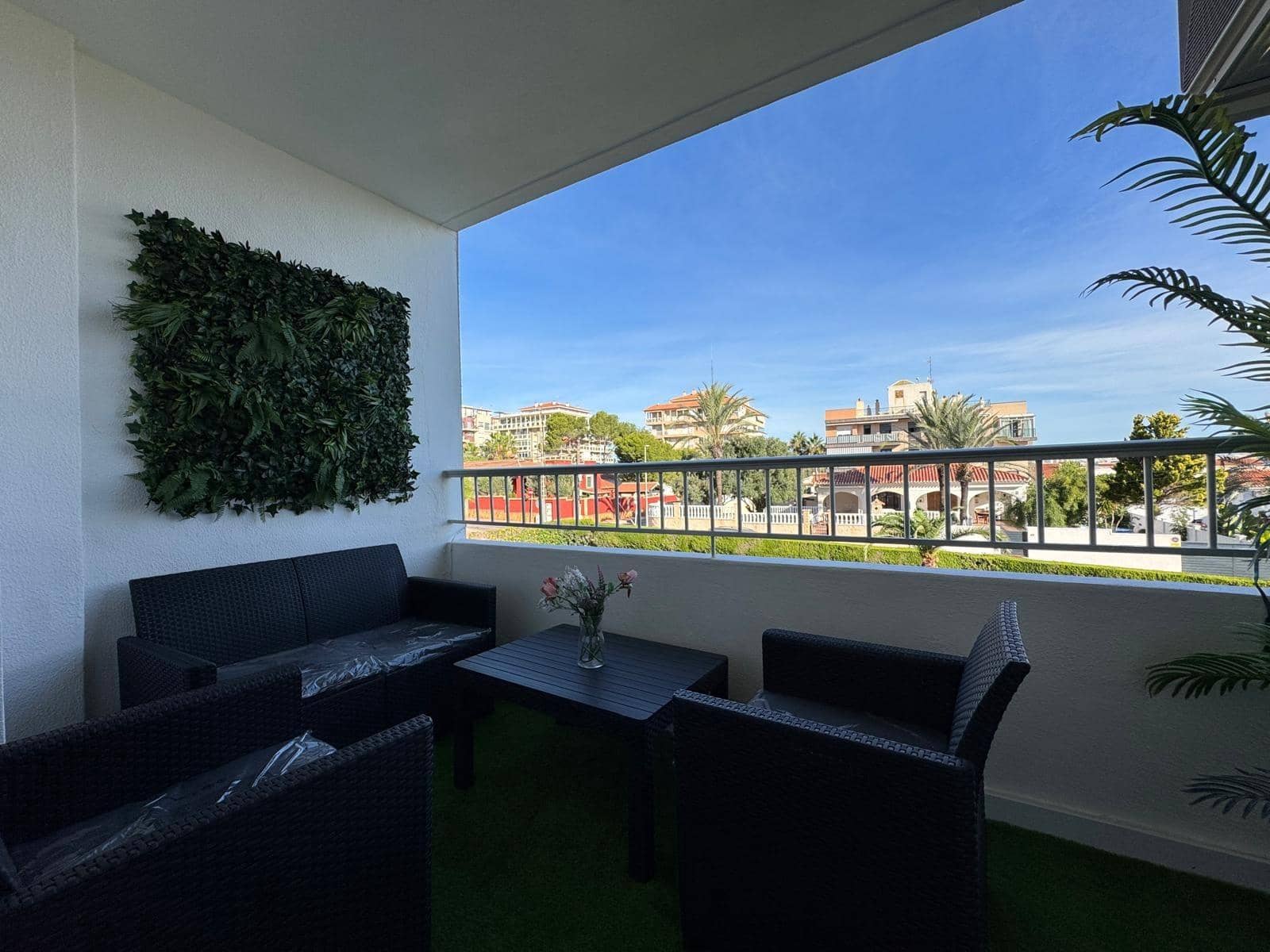 2 makuuhuone Huoneisto myytävänä paikassa Punta Prima mukana uima-altaan - 239 900 € (Ref: 9422313)