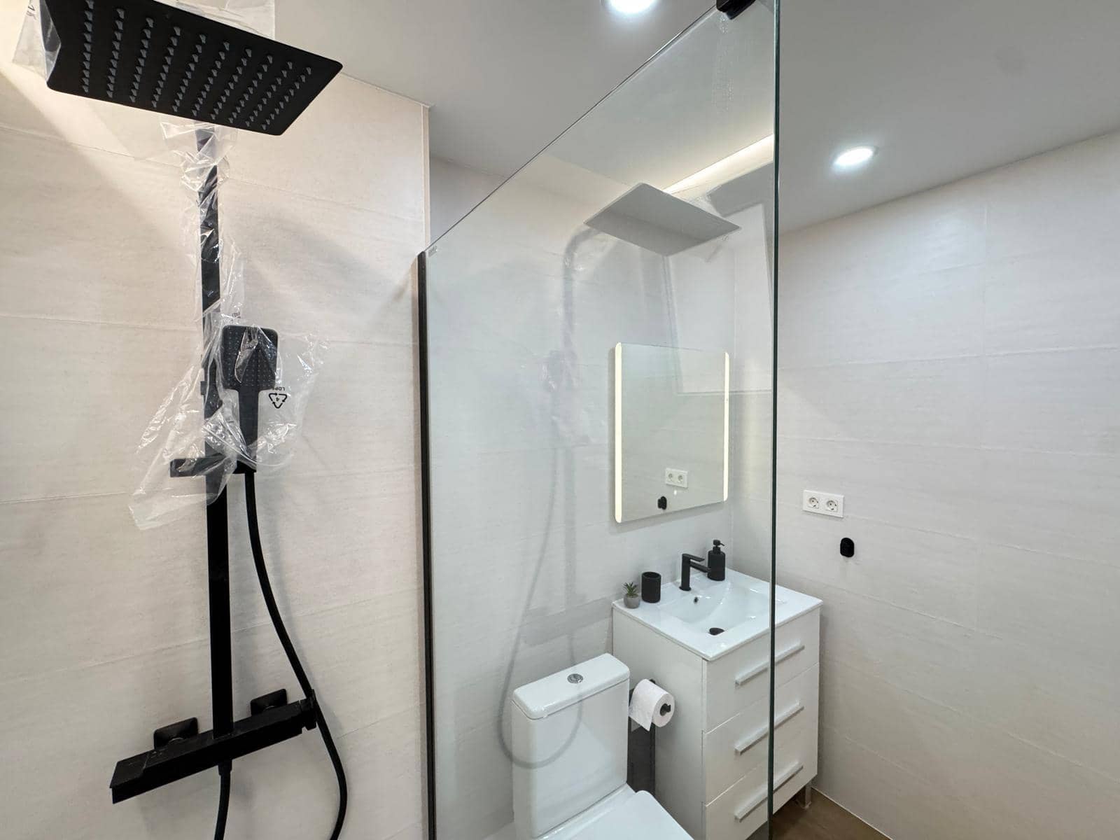 2 makuuhuone Huoneisto myytävänä paikassa Punta Prima mukana uima-altaan - 239 900 € (Ref: 9422313)