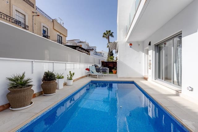 3 bedroom Villa for sale in Los Frutales, Torrevieja with pool - € 439,000 (Ref: 9422317)