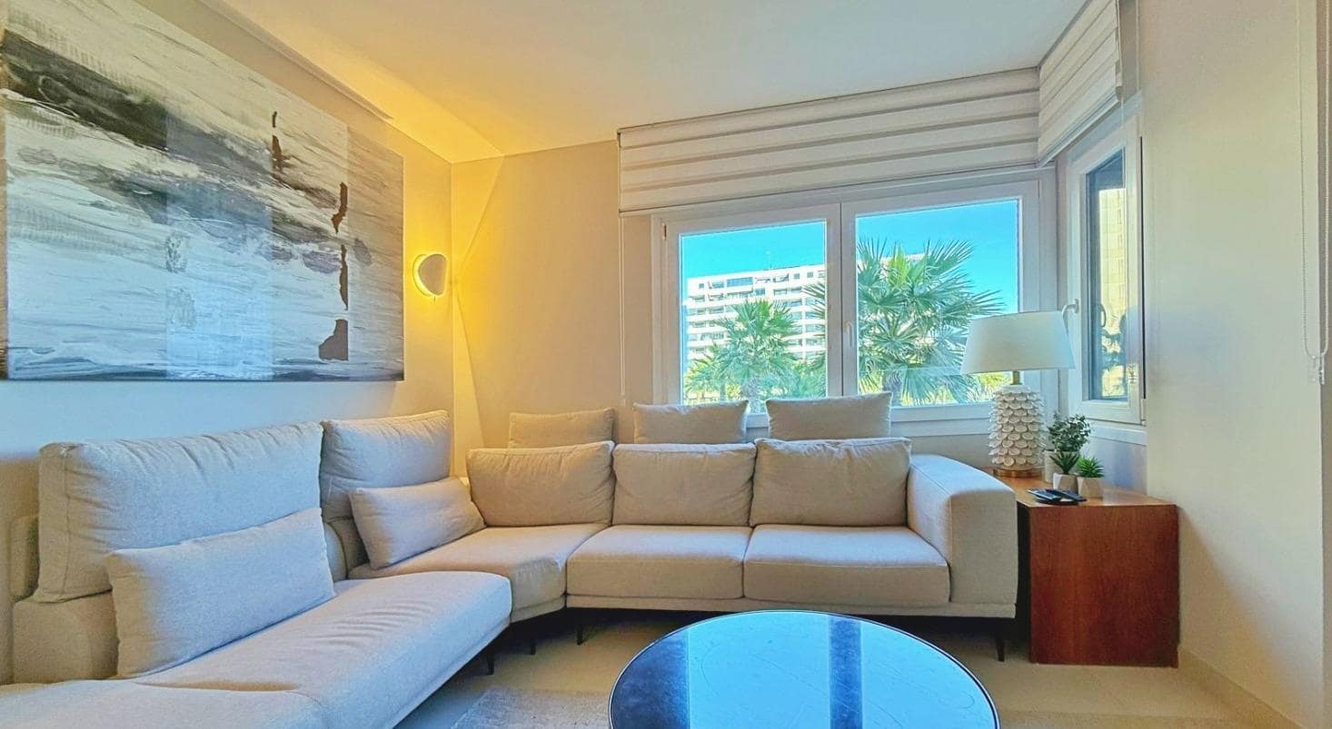 2 makuuhuone Huoneisto myytävänä paikassa Orihuela Costa mukana uima-altaan 
autotalli - 475 000 € (Ref: 9425785)