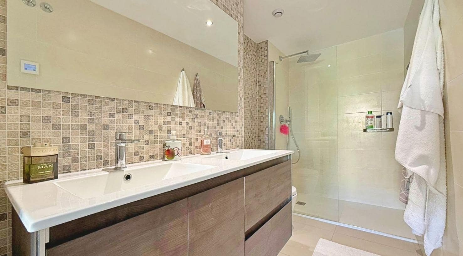 2 makuuhuone Huoneisto myytävänä paikassa Orihuela Costa mukana uima-altaan 
autotalli - 475 000 € (Ref: 9425785)