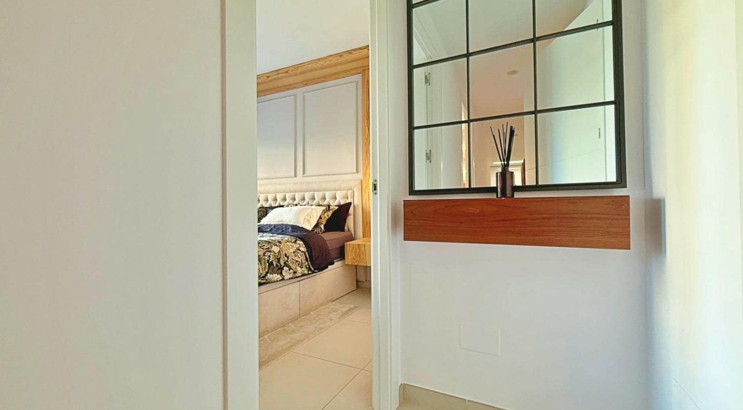 2 makuuhuone Huoneisto myytävänä paikassa Orihuela Costa mukana uima-altaan 
autotalli - 475 000 € (Ref: 9425785)