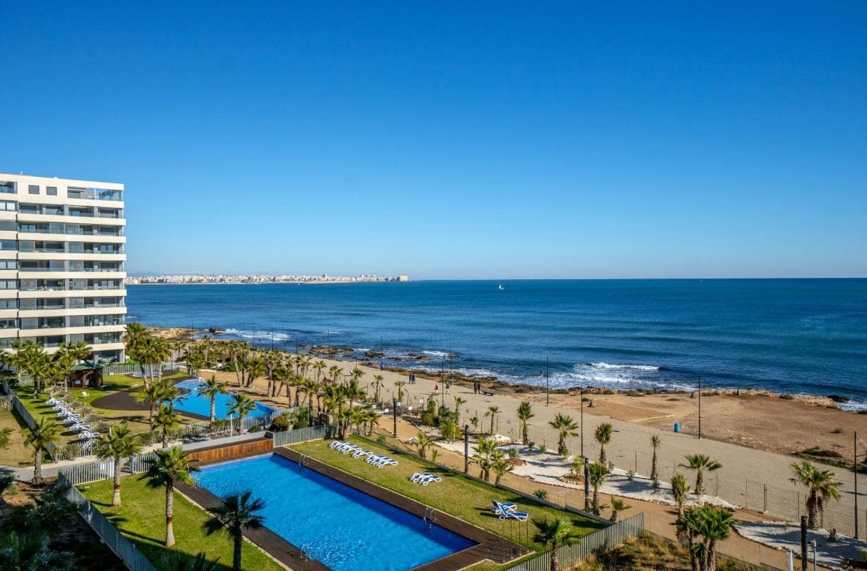 2 makuuhuone Huoneisto myytävänä paikassa Orihuela Costa mukana uima-altaan 
autotalli - 475 000 € (Ref: 9425785)