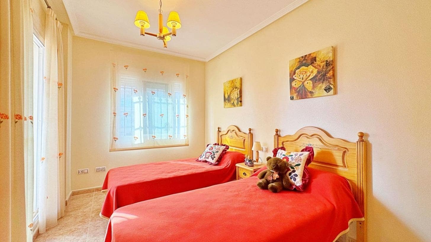 3 soveværelse Rækkehus til salg i Los Dolses med swimmingpool - € 275.900 (Ref: 9425786)