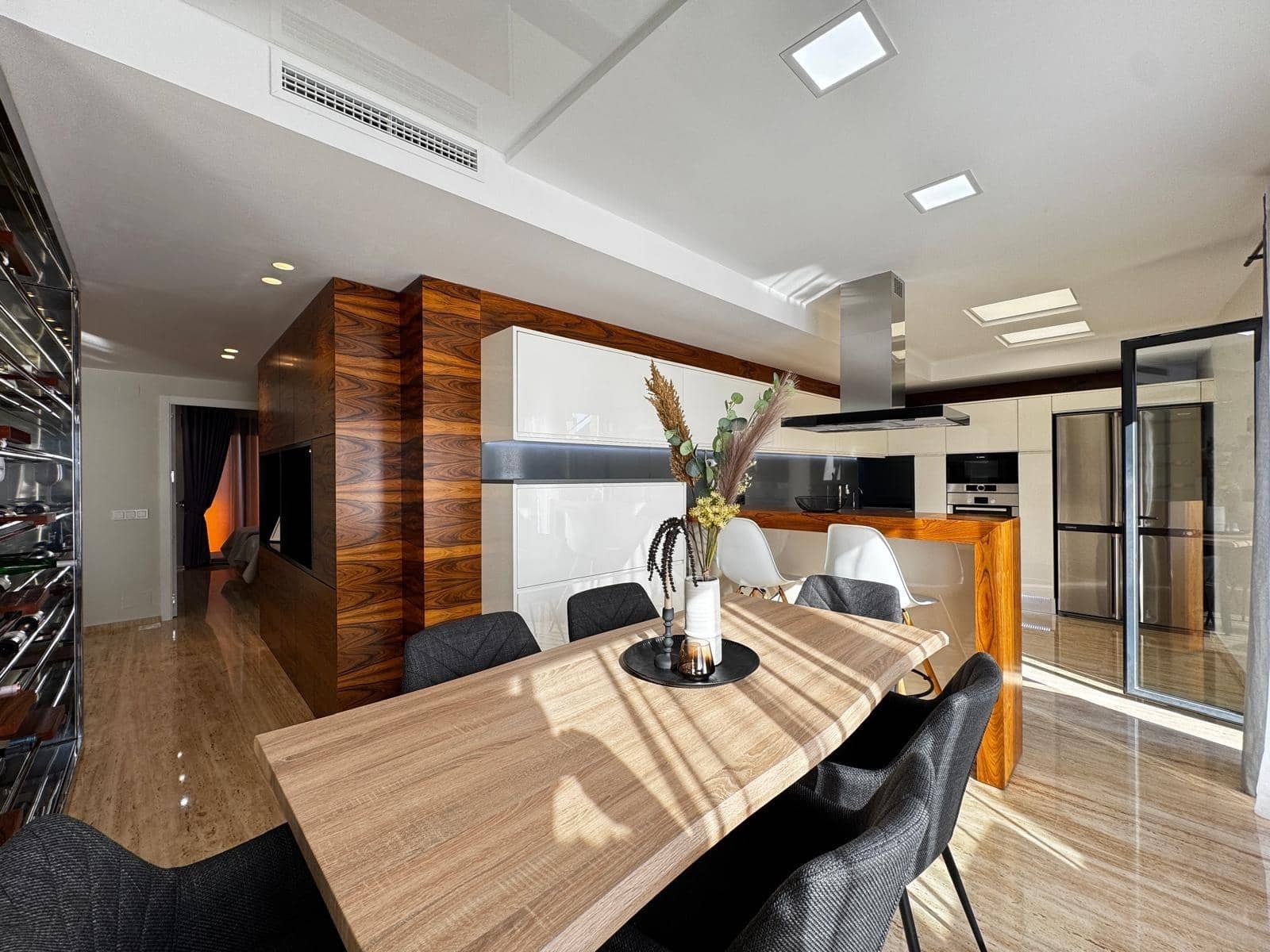 4 sypialnia Penthouse na sprzedaż w Torrevieja z basenem garażem - 529 900 € (Ref: 9427451)