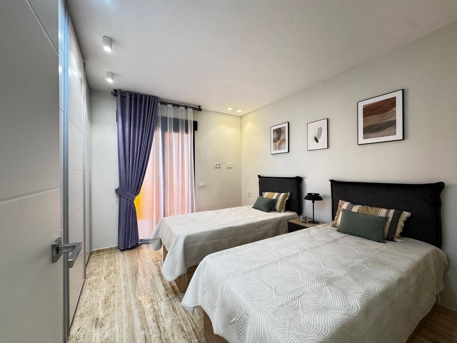 4 sypialnia Penthouse na sprzedaż w Torrevieja z basenem garażem - 529 900 € (Ref: 9427451)