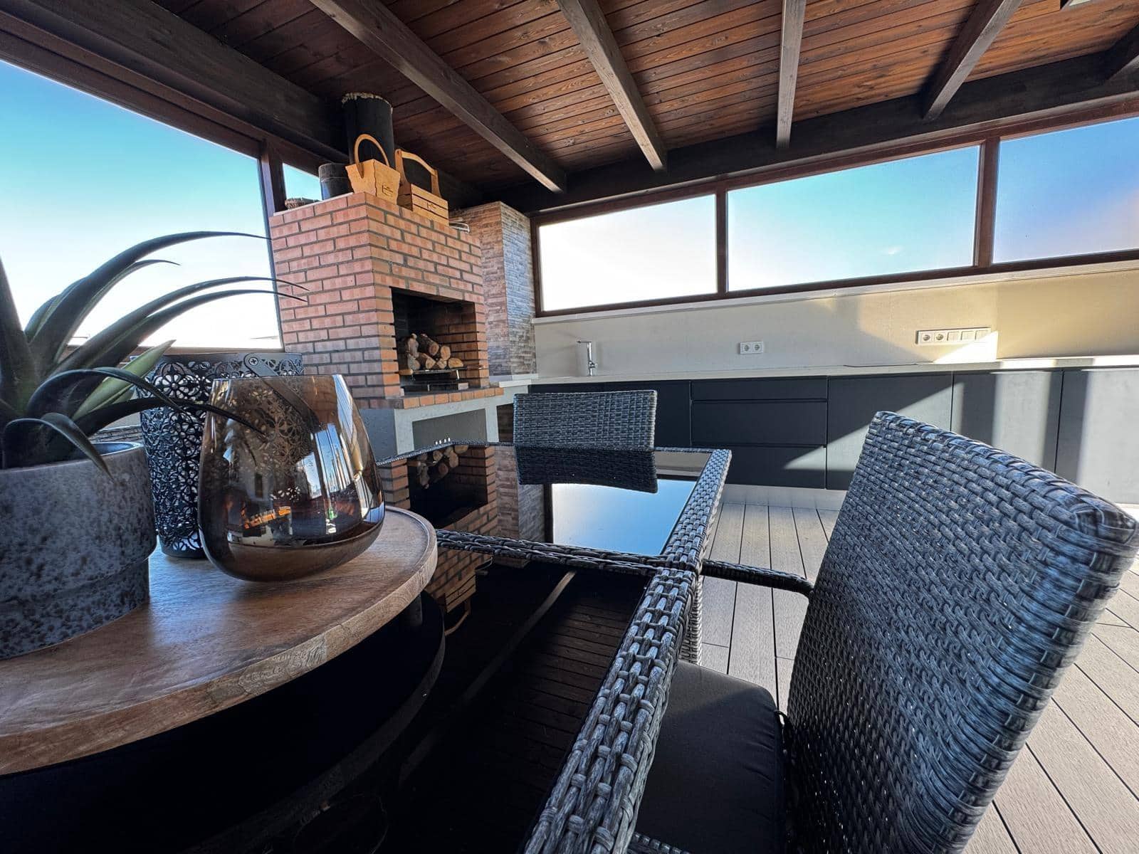 4 sypialnia Penthouse na sprzedaż w Torrevieja z basenem garażem - 529 900 € (Ref: 9427451)