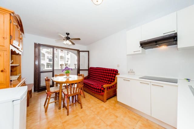 1 makuuhuone Huoneisto myytävänä paikassa Torrevieja mukana uima-altaan - 105 000 € (Ref: 9431724)