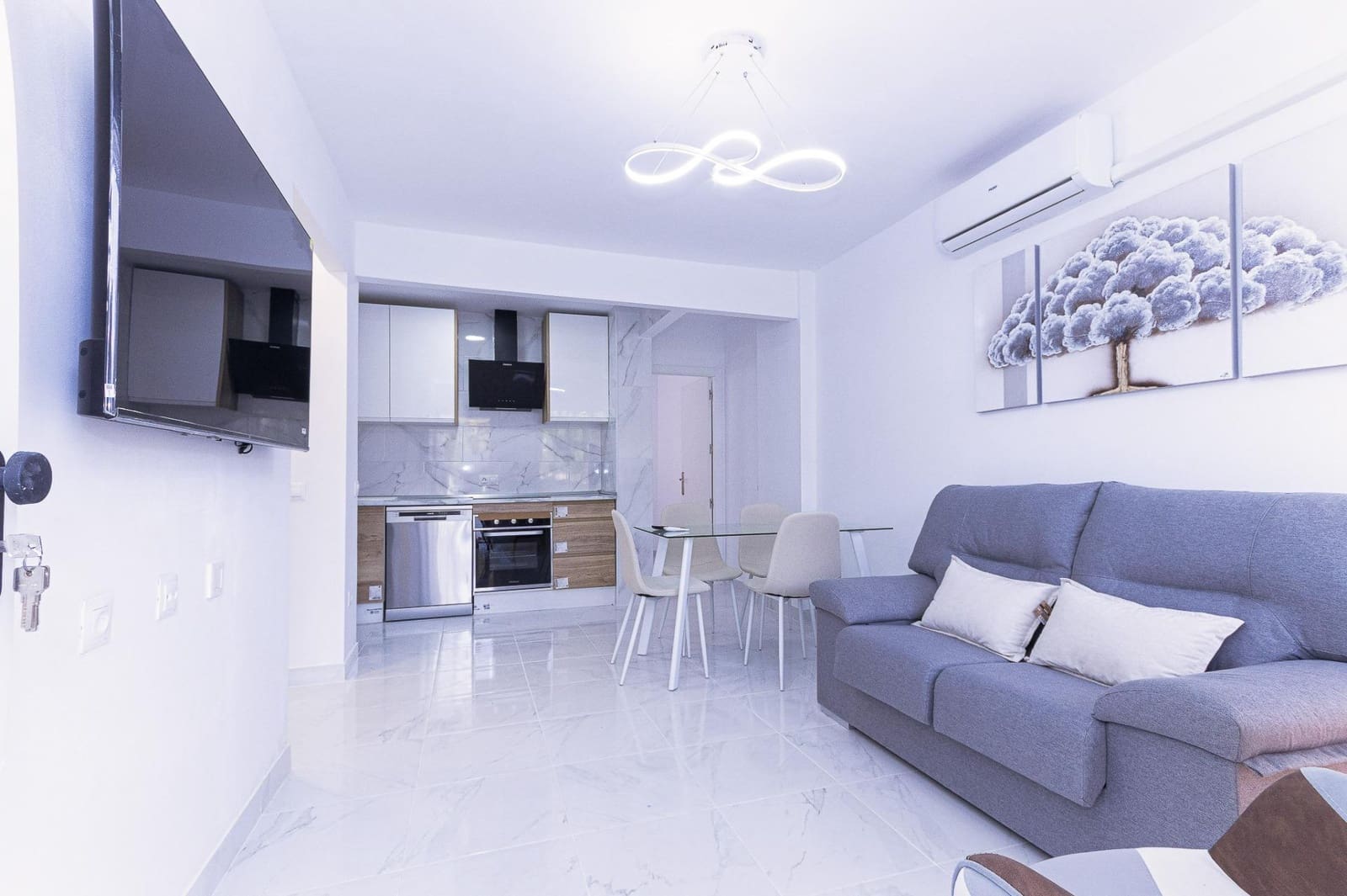 2 makuuhuone Huoneisto myytävänä paikassa Torrevieja mukana uima-altaan - 144 990 € (Ref: 9431726)