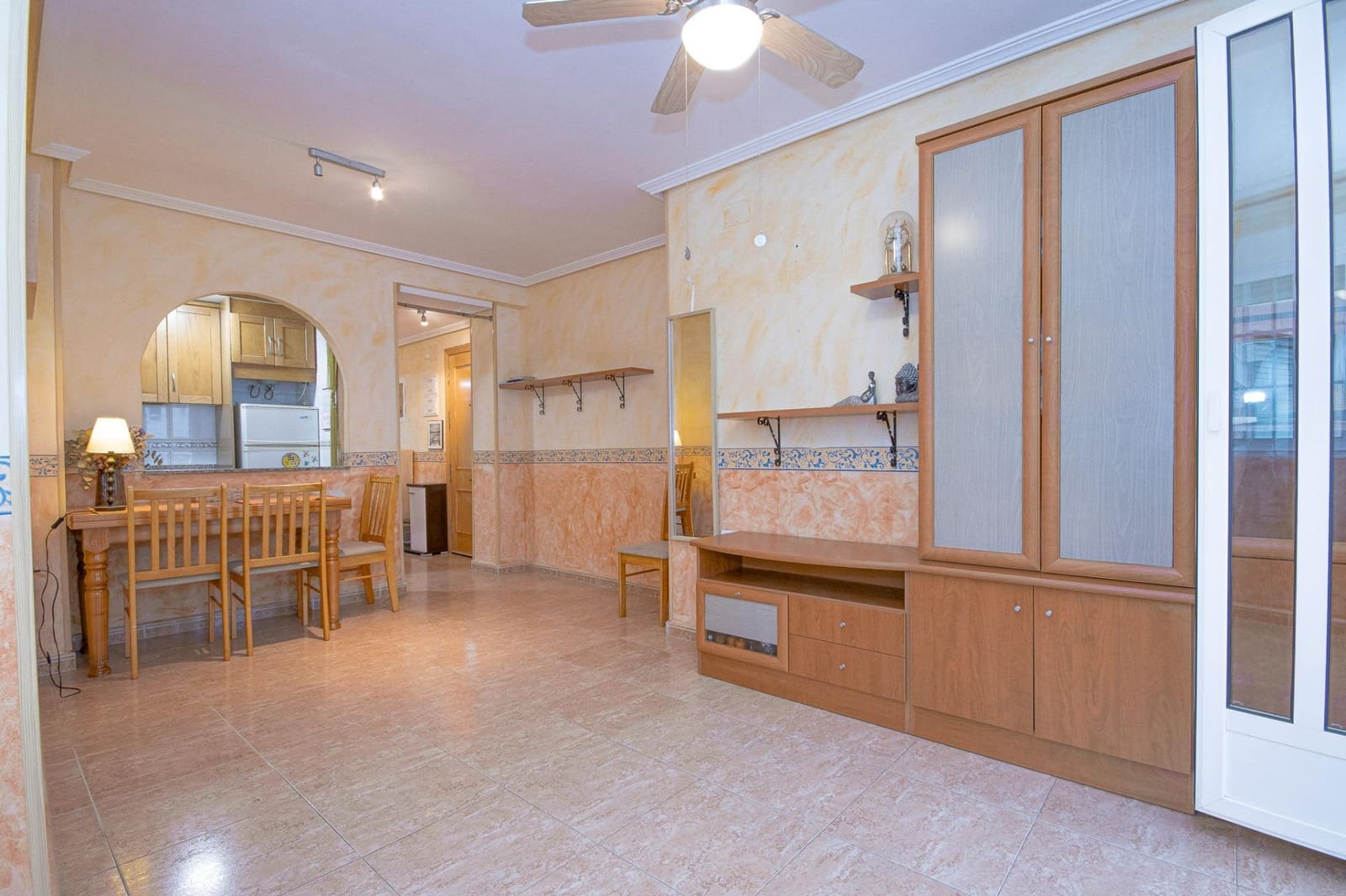 1 slaapkamer Appartement te huur in Torrevieja - € 580 (Ref: 9441921)