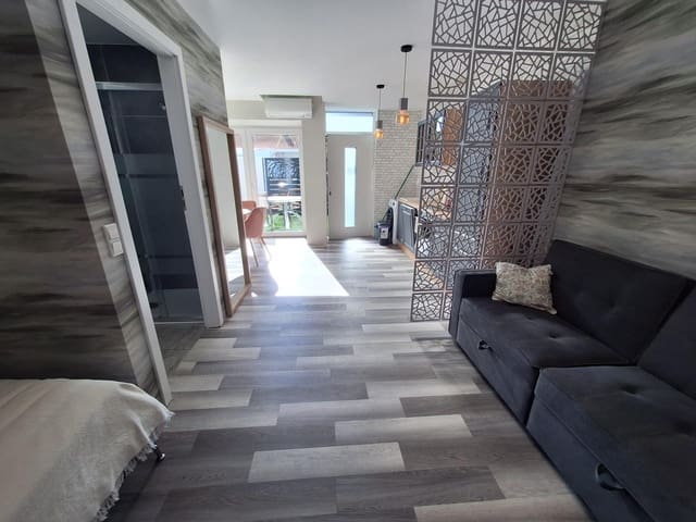 Estudio en El Chaparral - La Siesta - La Torreta, Torrevieja en venta - 120.000 € (Ref: 9443359)