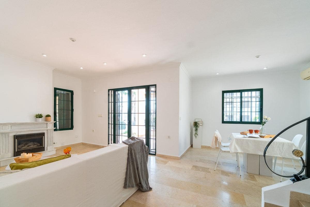 3 Zimmer Villa zu verkaufen in Orihuela Costa mit Pool - 379.000 € (Ref: 9449065)