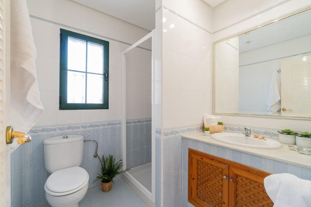 3 Zimmer Villa zu verkaufen in Orihuela Costa mit Pool - 379.000 € (Ref: 9449065)