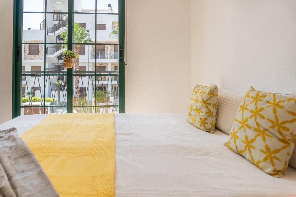 3 Zimmer Villa zu verkaufen in Orihuela Costa mit Pool - 379.000 € (Ref: 9449065)