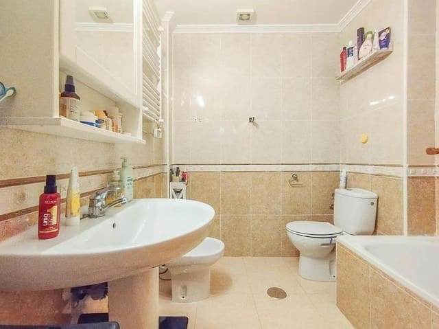 Apartamento de 2 habitaciones en Lomas de Cabo Roig - Los Dolses, Orihuela en venta con piscina - 159.000 € (Ref: 9449066)