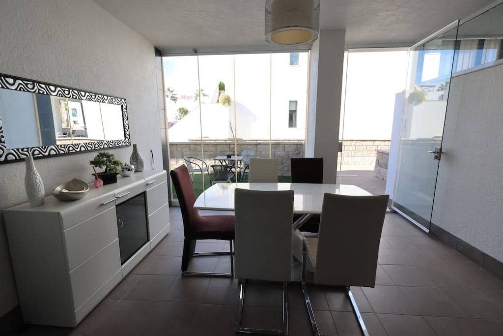 Apartamento de 2 habitaciones en La Zenia en venta con piscina garaje - 289.000 € (Ref: 9452846)
