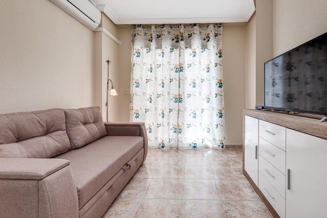 Piso de 1 habitación en Centro, Torrevieja en venta con piscina - 98.000 € (Ref: 9452847)