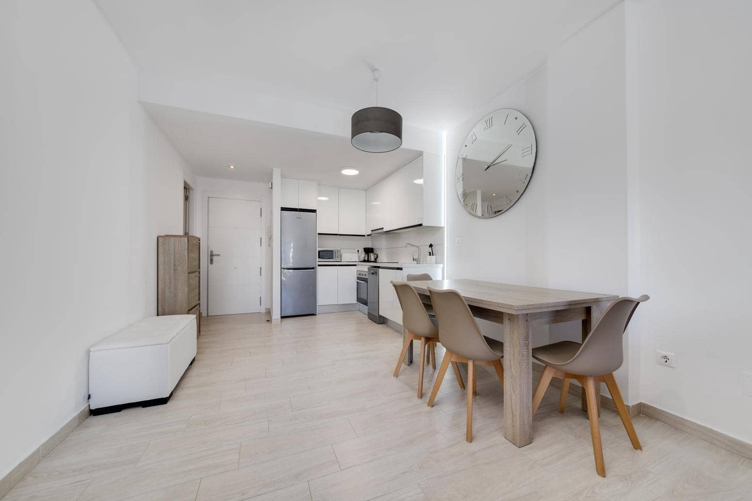 2 slaapkamer Appartement te koop in Torrevieja met zwembad - € 254.000 (Ref: 9452848)